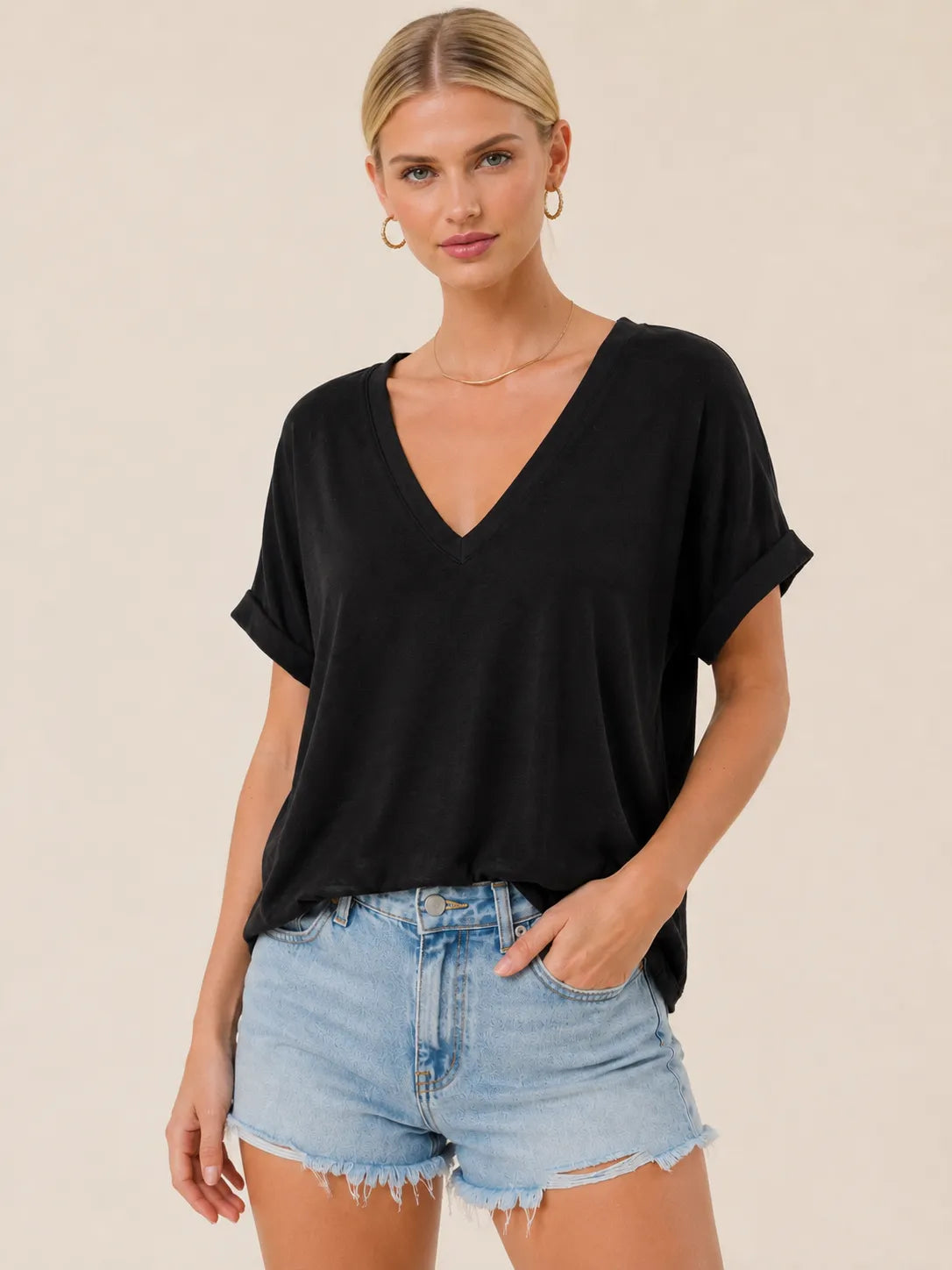 Charlotte Avery V-Neck Relaxed Short Sleeve Top